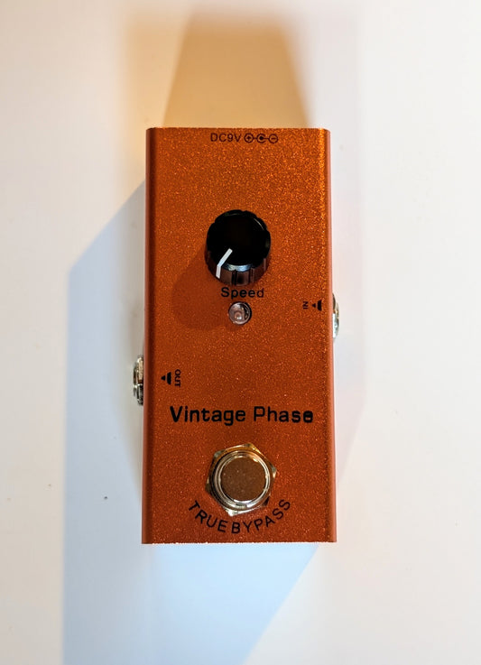 PNW Music vintage phase guitar effects pedal with speed control knob for psychedelic swirling modulation and three-dimensional sound textures