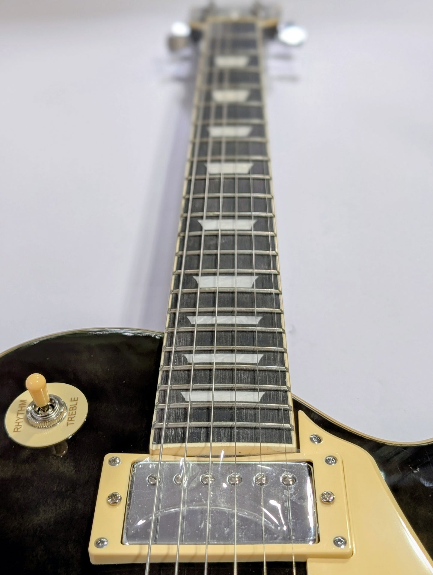 Les Paul Inspired Guitar (black)