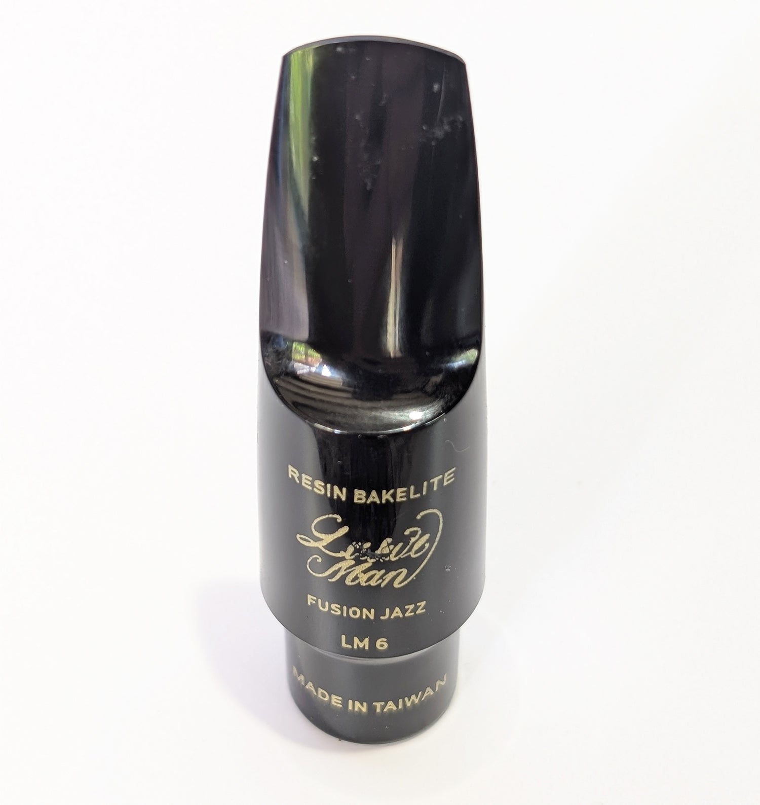 PNW Music jazz fusion alto saxophone mouthpiece in high-quality plastic with medium tip opening for warm articulate tone
