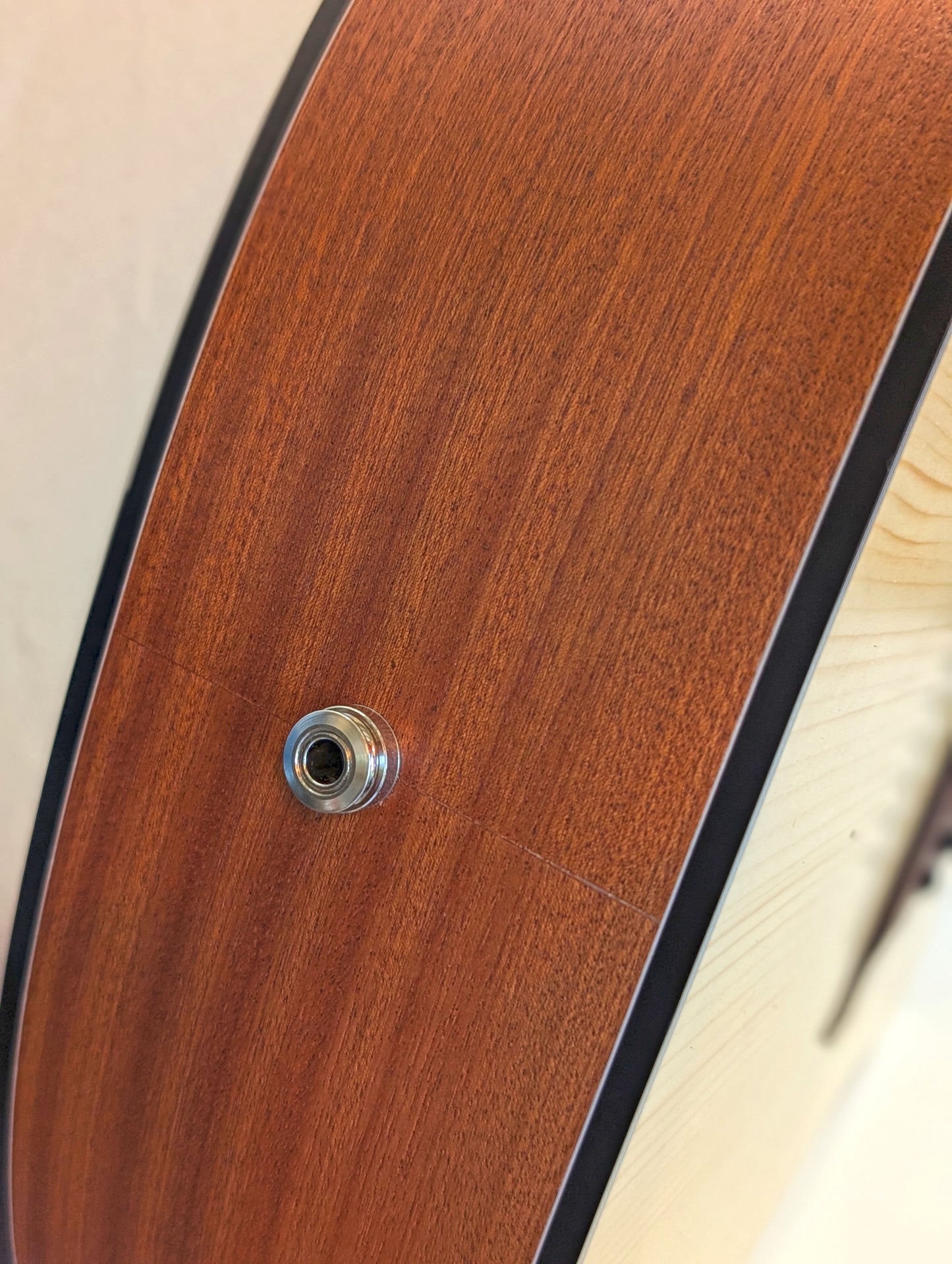 Cirin/J. Pickett Premium Acoustic Electric Solid Top Cutaway Guitar