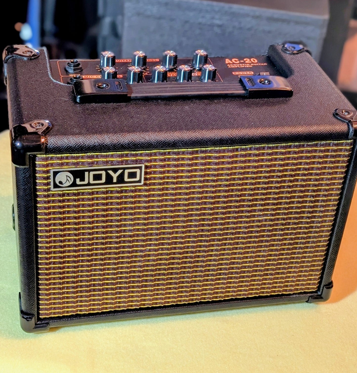 Acoustic/Electric/Vocal Amp, 2 Channel 20 watt